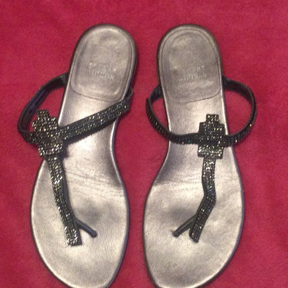 Stuart Weizmann Metallic vanity crystal t strap flax sandal SZ 8 - Picture 7 of 13